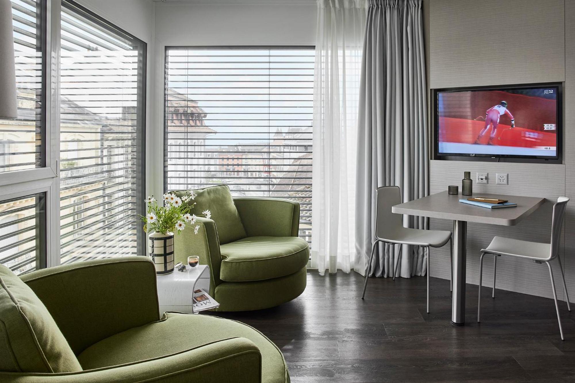 Hotel Base Nyon Exterior foto